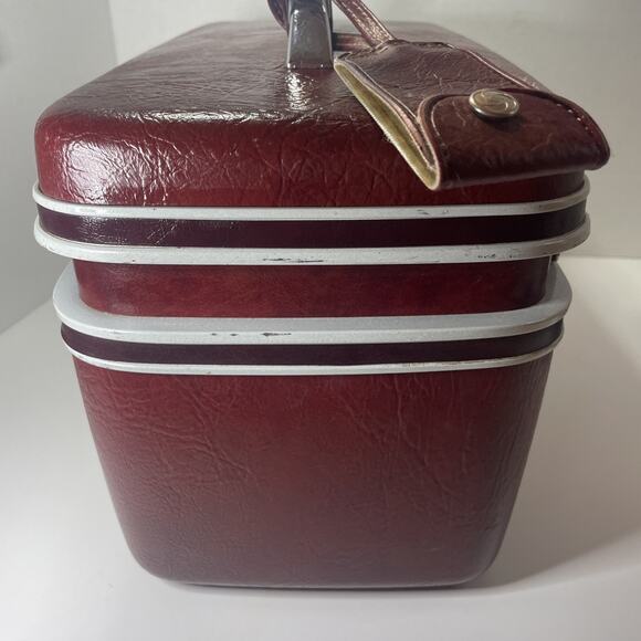 Vintage Samsonite Train Case Red Cosmetic Makeup Tray Mirror Hard Luggage No Key - Picture 3 of 16